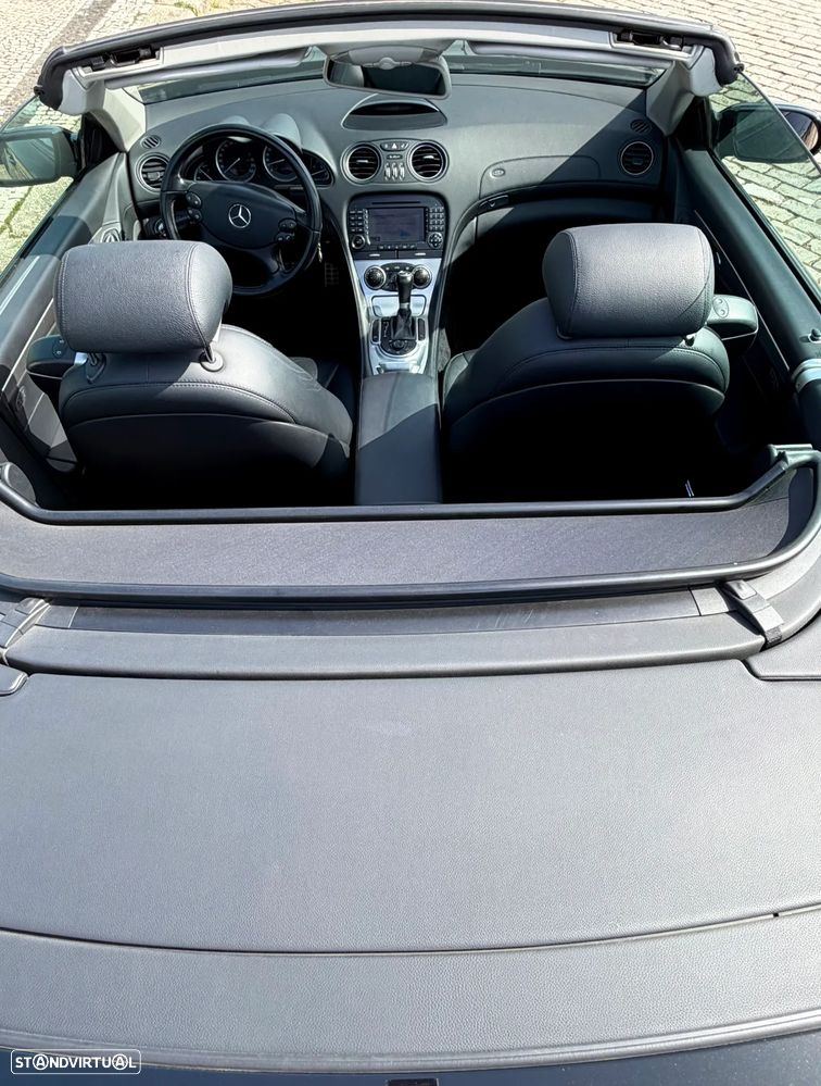 Mercedes-Benz SL 350 Standard - 27