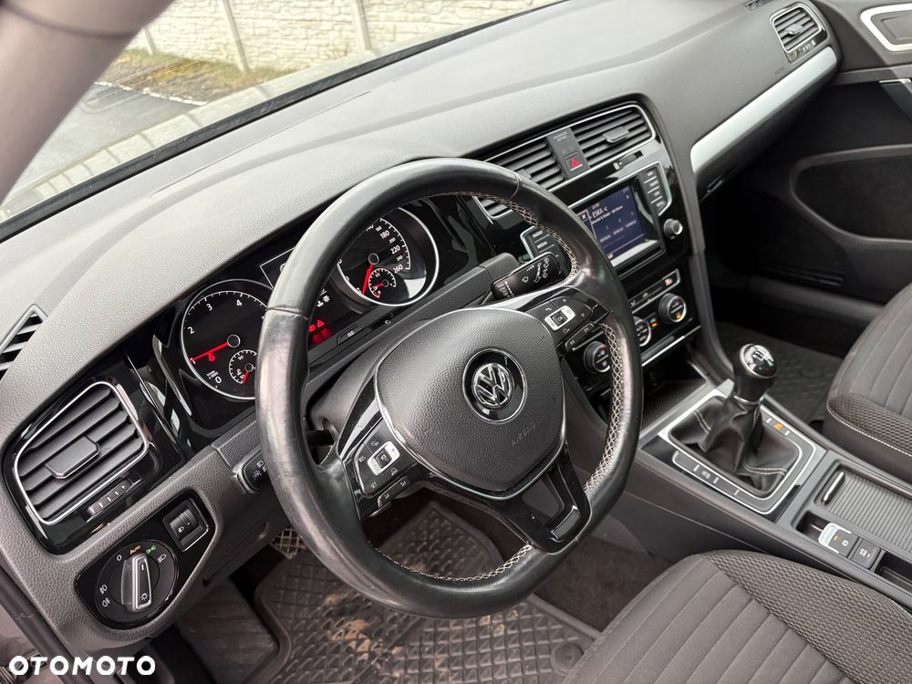 Volkswagen Golf 1.6 TDI BlueMotion Technology Cup - 12