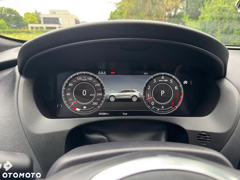 Jaguar F-Pace 2.0 i4P AWD R-Sport - 24