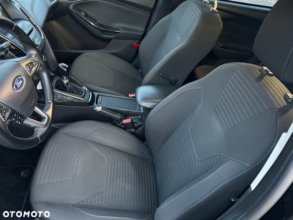 Ford Focus 1.0 EcoBoost Start-Stopp-System TITANIUM STYLE - 10