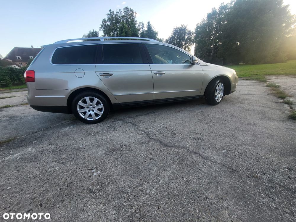 Volkswagen Passat Variant 2.0 TDI DSG Highline - 4