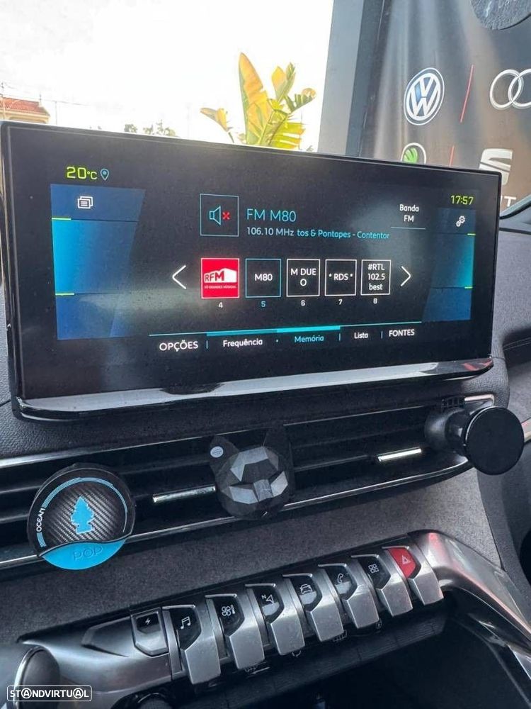Peugeot 3008 1.6 Hybrid GT Pack e-EAT8 - 29