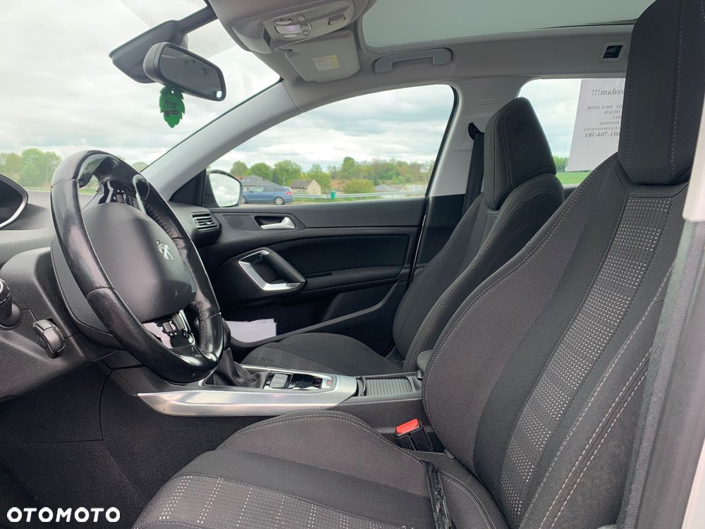 Peugeot 308 BlueHDi FAP 150 Stop&Start Automatik Allure - 11