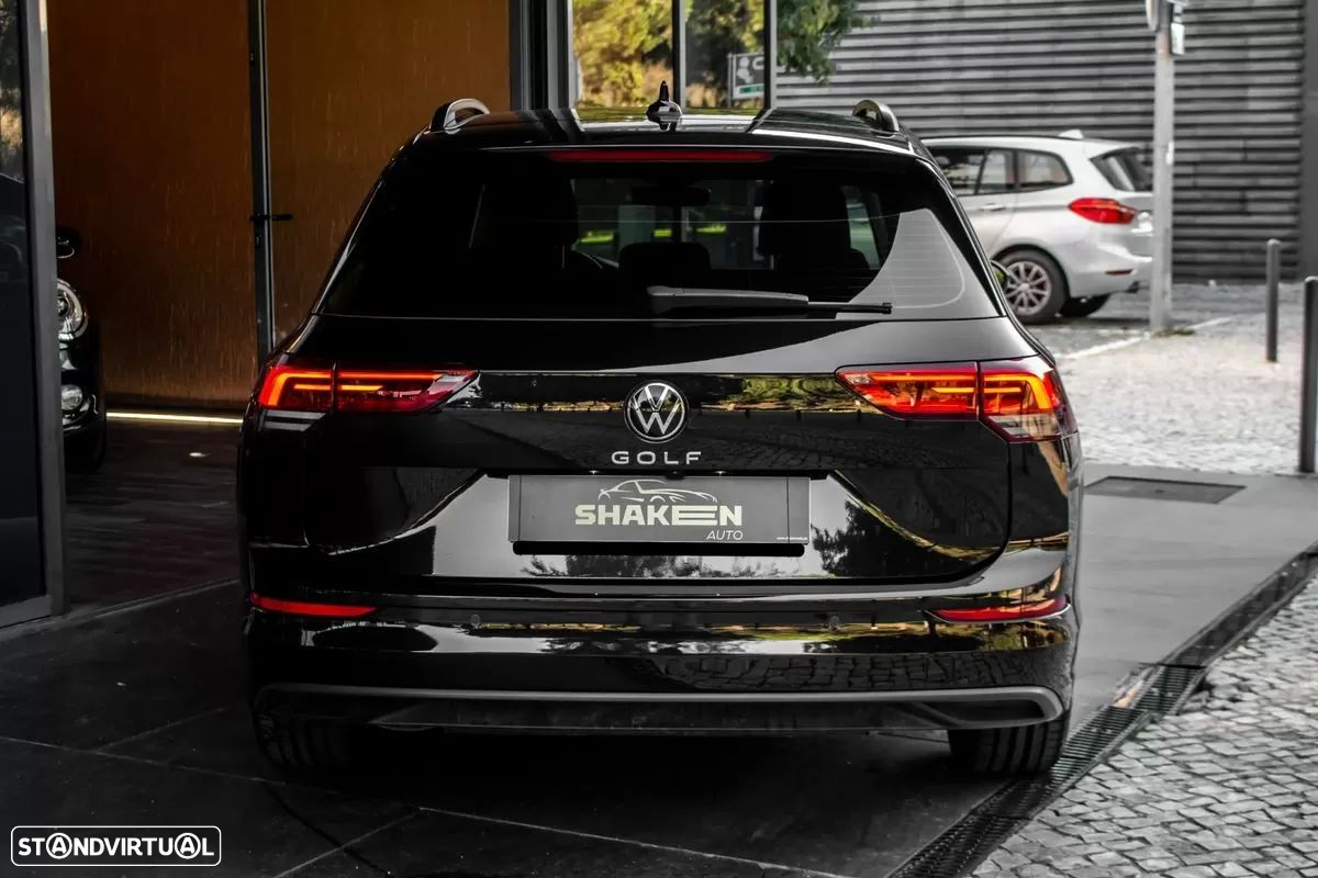 VW Golf Variant 2.0 TDi Conceptline - 11