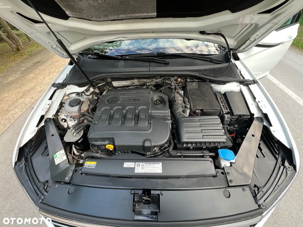 Volkswagen Passat 2.0 TDI BMT Highline DSG - 16