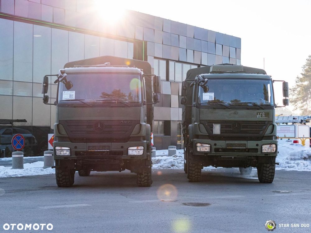 Mercedes-Benz AXOR 1829 4x4 Kamper Offroad Plandeka - 9