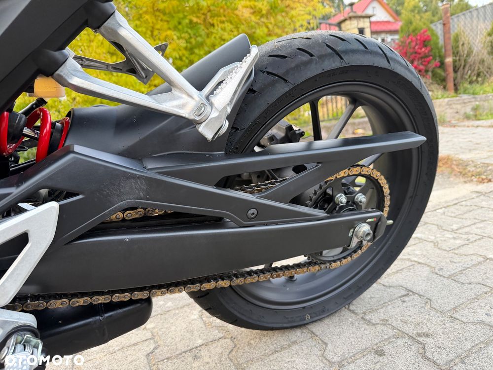Honda CB - 25