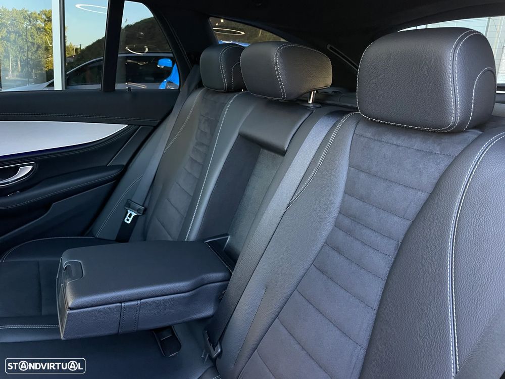 Mercedes-Benz E 220 d AMG Line - 26