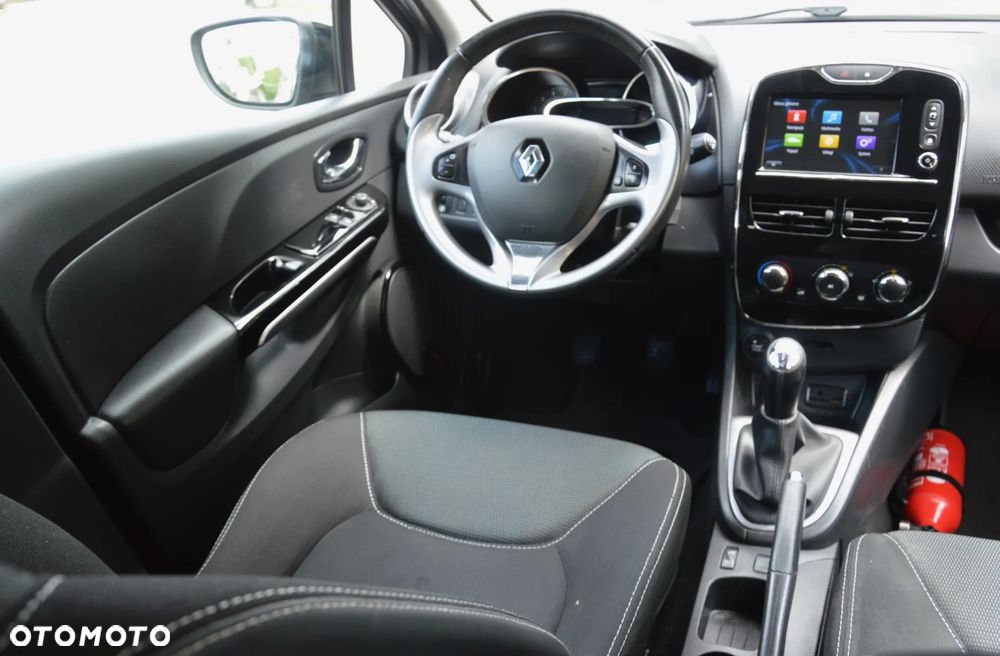 Renault Clio - 16