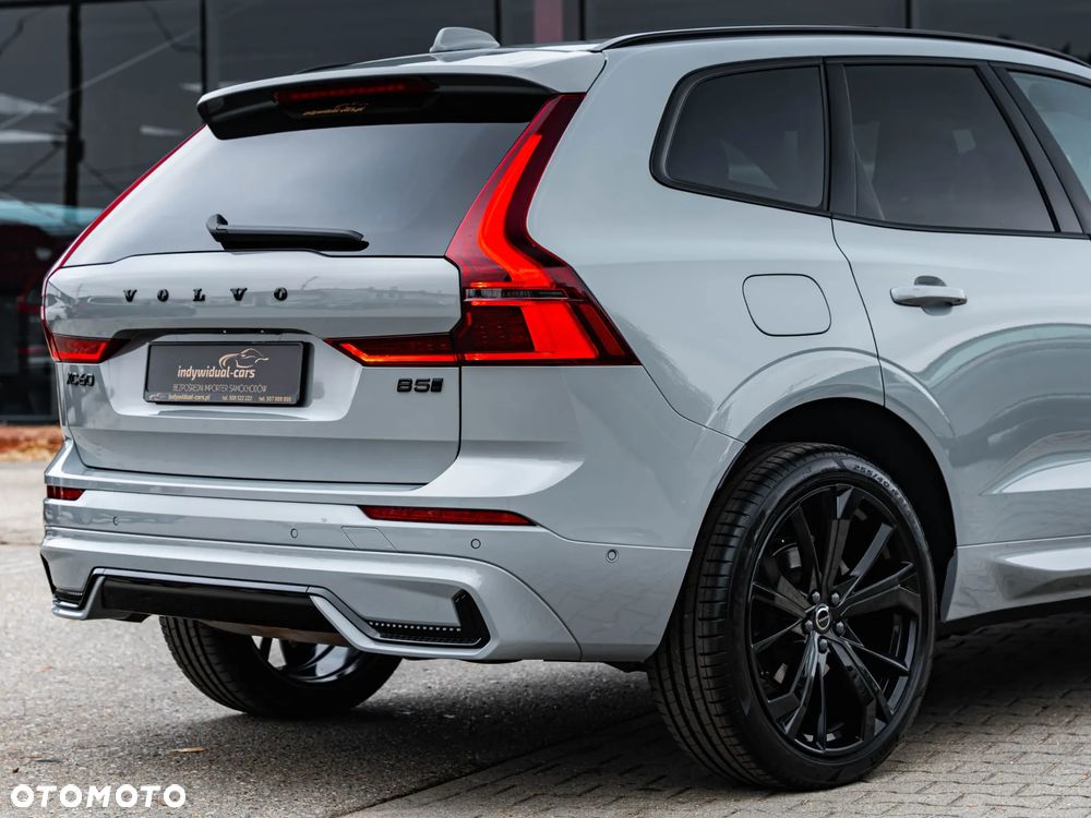 Volvo XC 60 B5 B AWD Plus Dark - 13