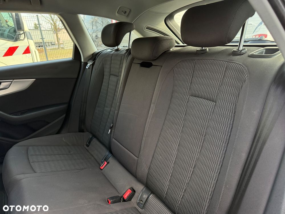 Audi A4 Avant - 13