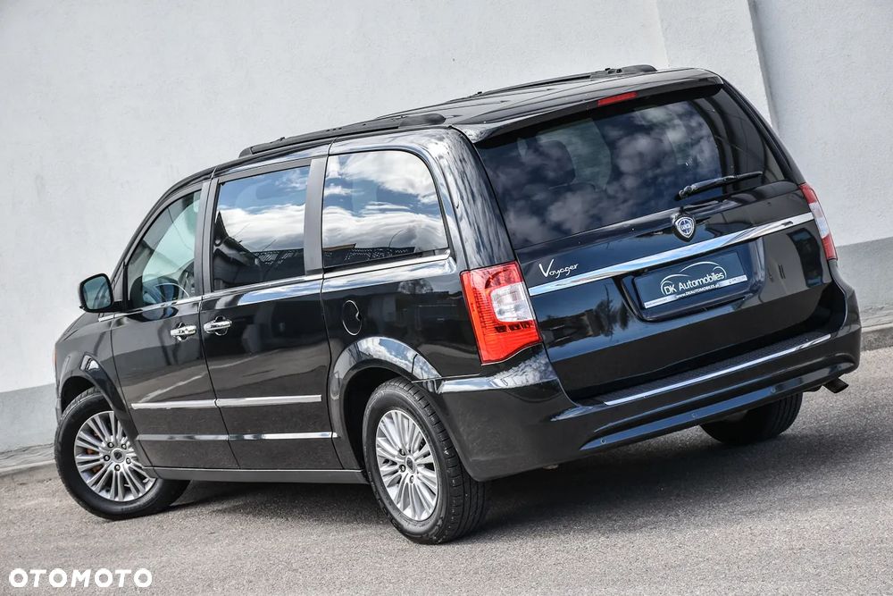Lancia Voyager 2.8CRD Platinum - 9