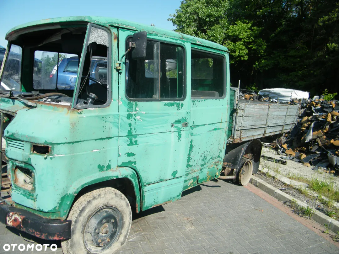 Mercedes Benz T2 L406 (1969r.) Cały na części - 3