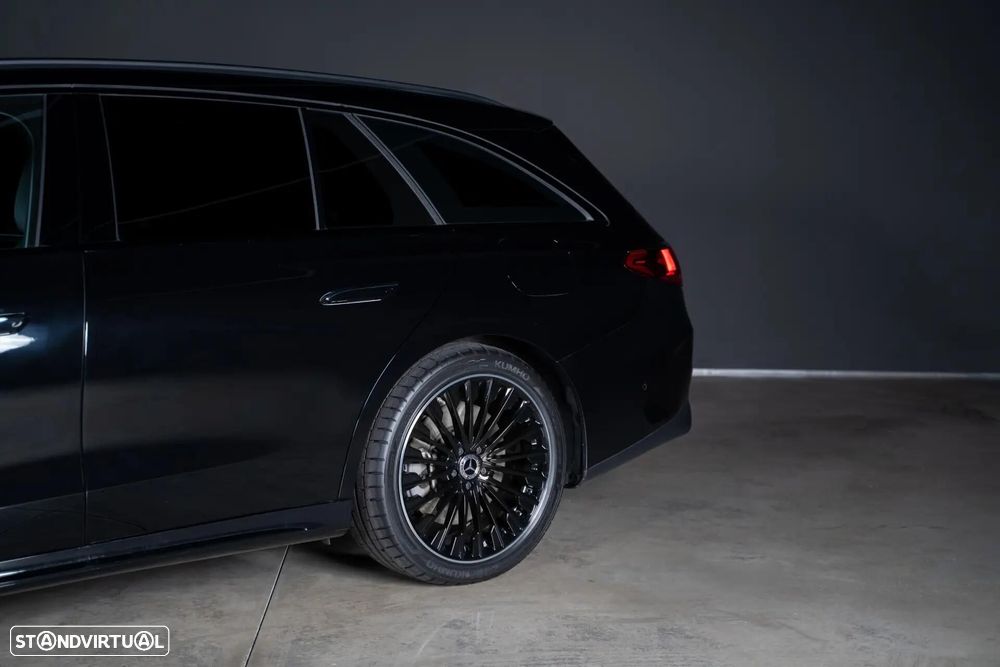Mercedes-Benz E 300 e Station - 11