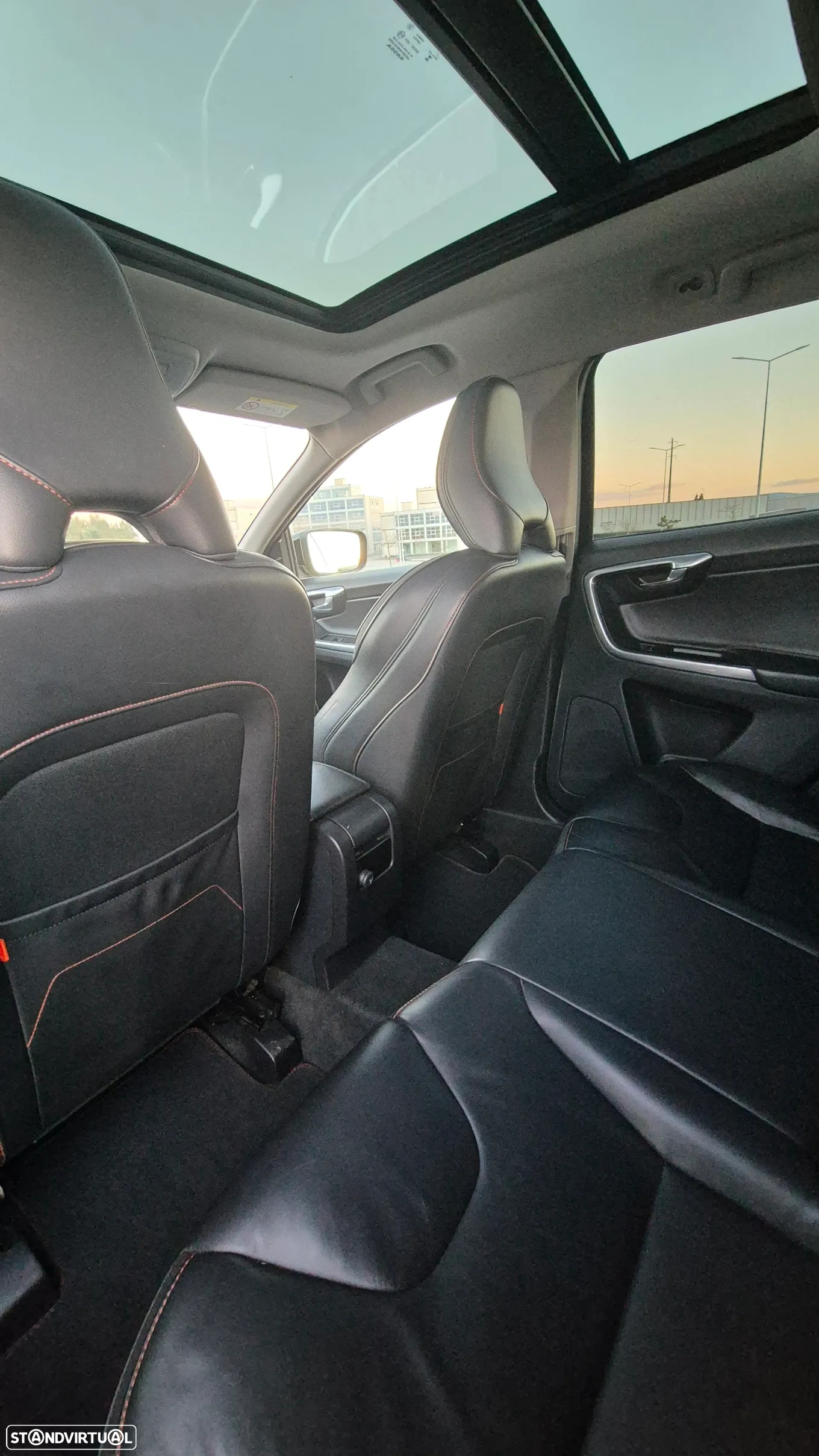 Volvo XC 60 2.0 D4 VOR - 15