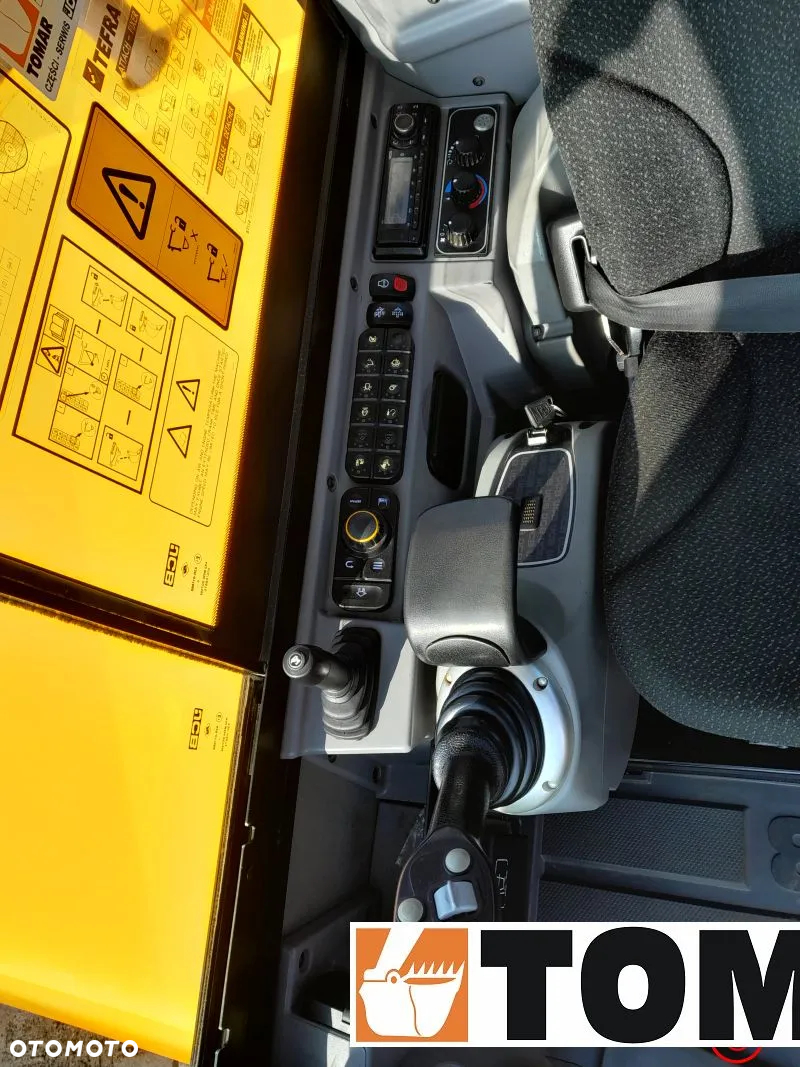 JCB 86C-2 - 25