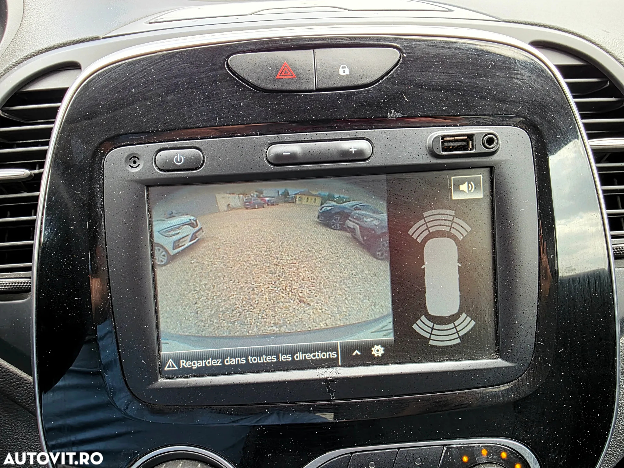 Renault Captur TCe 130 GPF INTENS - 25
