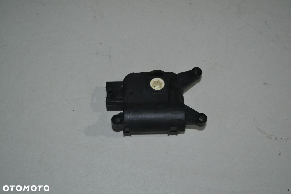 VW SEAT SKODA SILNICZEK REGULACJI KLAP OGRZEWANIA NAGRZEWNICY 3C0907511A - 2
