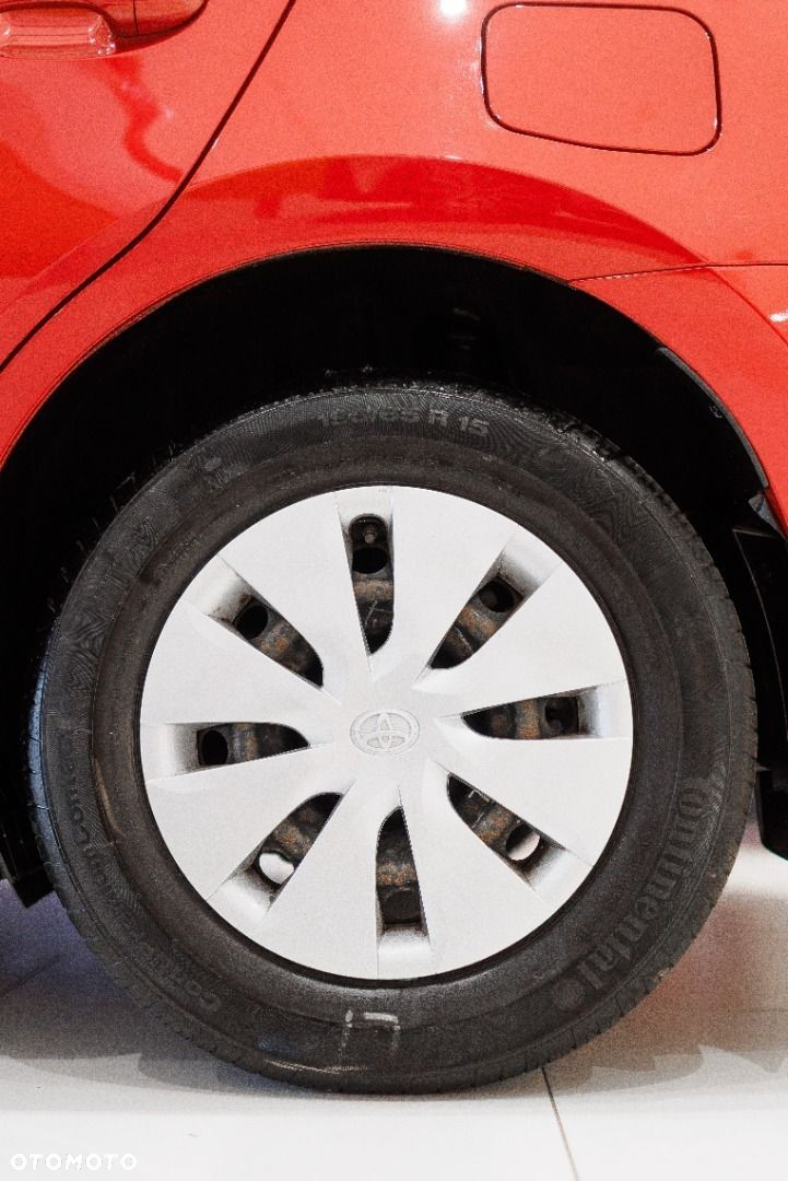 Toyota Corolla - 13