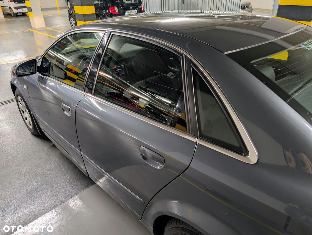 Audi A4 Limousine - 7