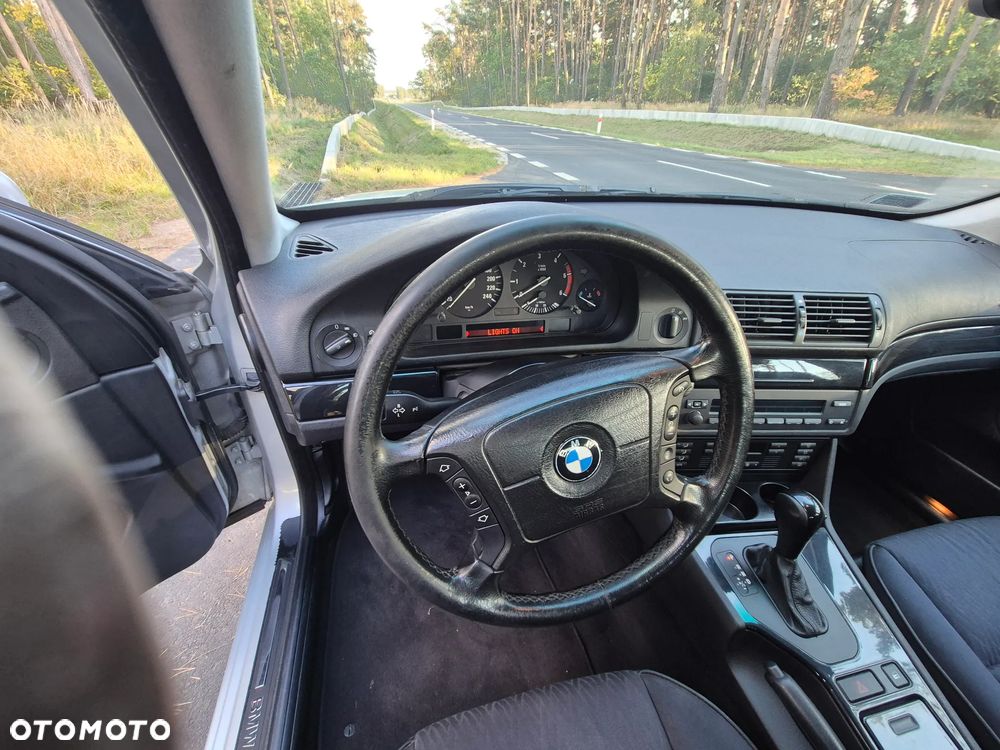 BMW Seria 5 - 13