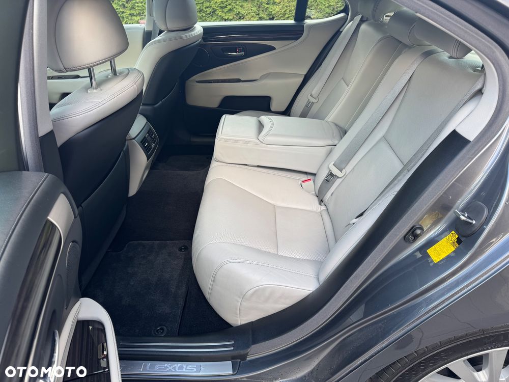 Lexus LS 460 Elite - 18