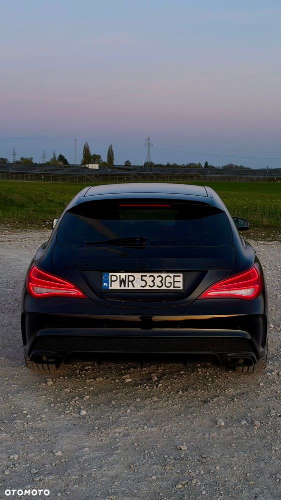 Mercedes-Benz CLA - 4