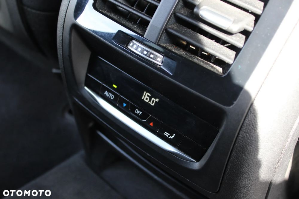 BMW X3 xDrive30i Luxury Line sport - 20