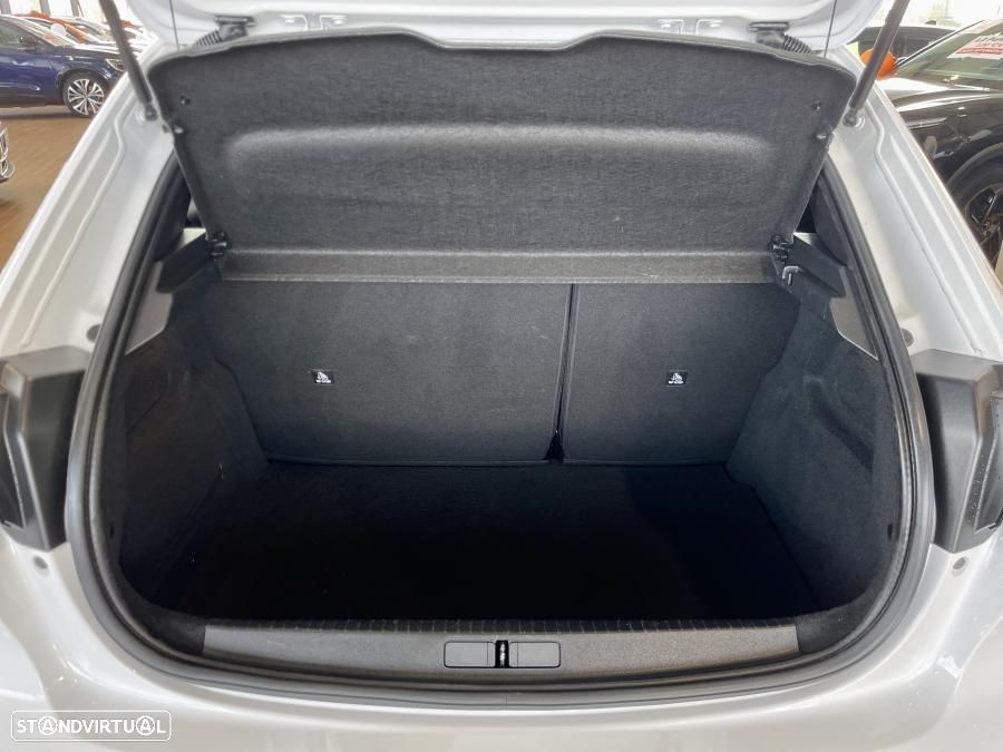 Peugeot 208 1.2 PureTech Active Pack - 28