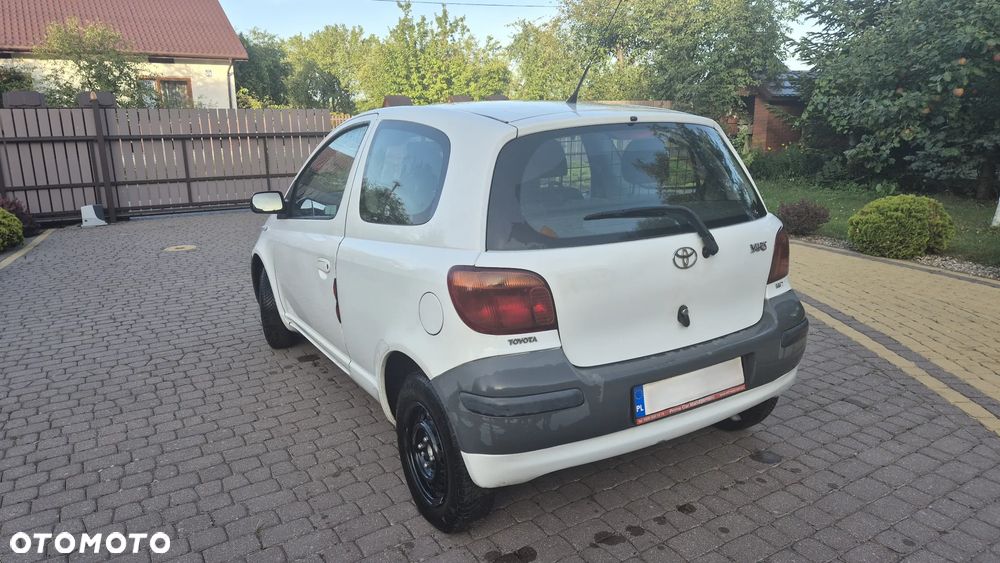 Toyota Yaris 1.0 Terra - 6