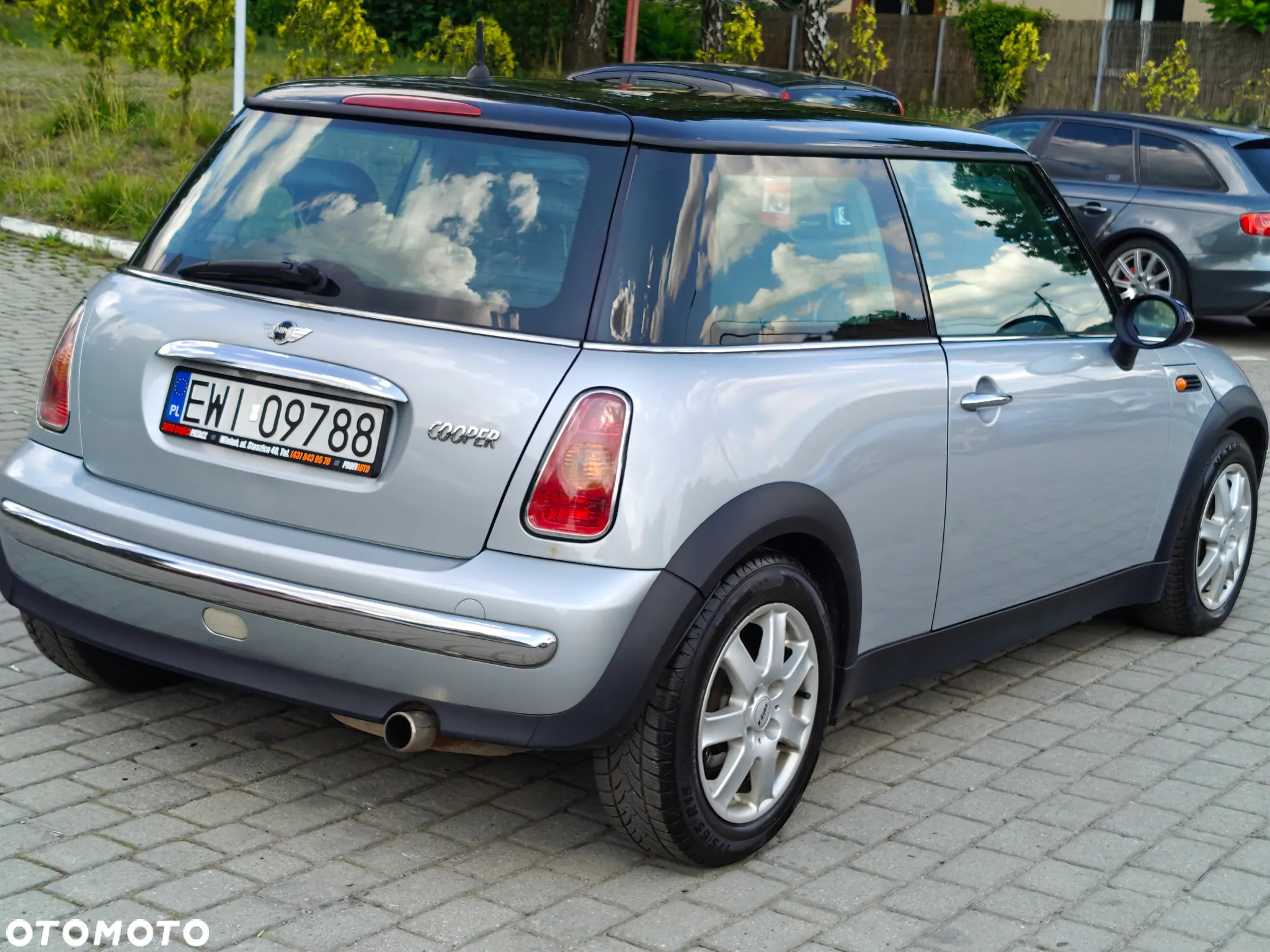 MINI Cooper Standard - 10