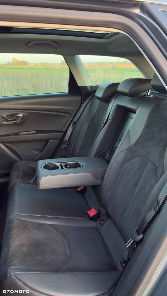 Seat Leon 2.0 TDI DPF Start&Stop DSG FR - 31