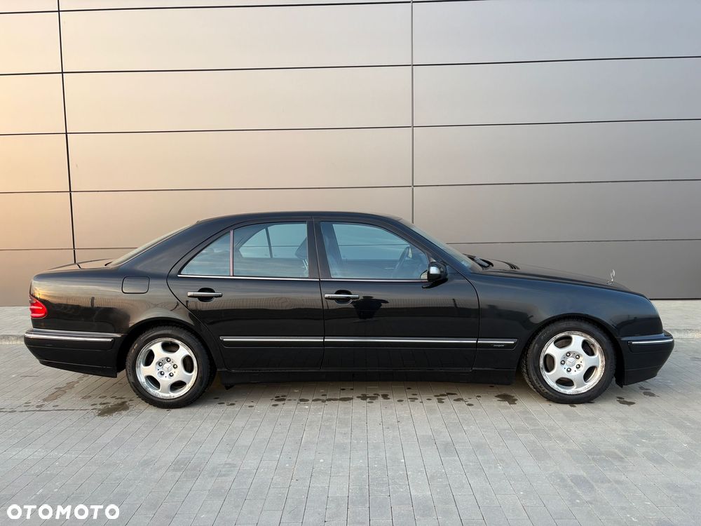 Mercedes-Benz Klasa E - 3