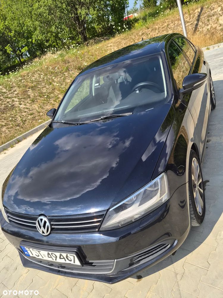 Volkswagen Jetta 1.6 TDI Trendline - 7
