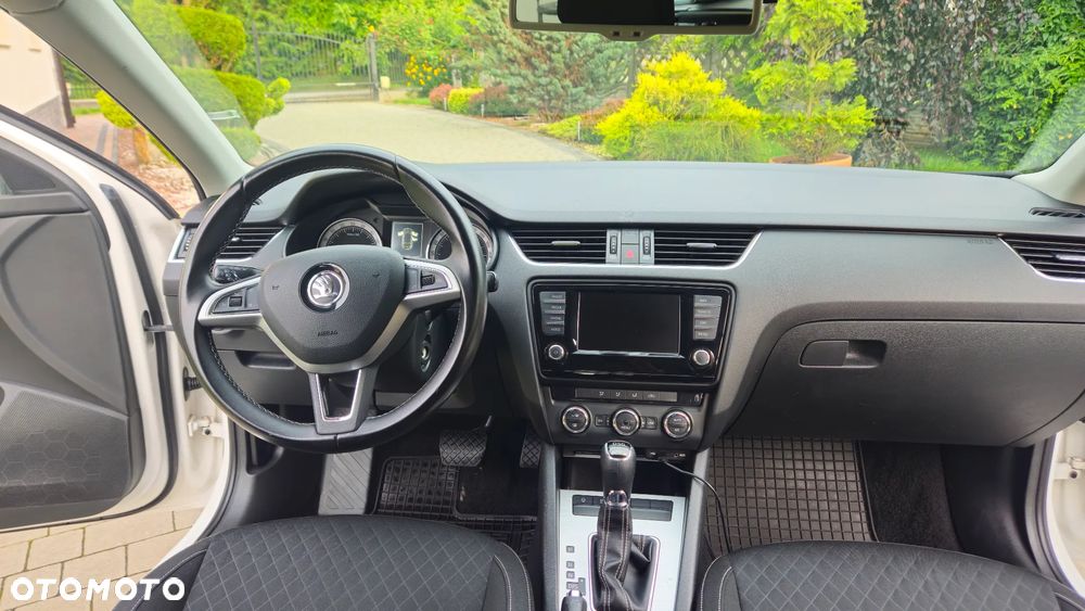 Skoda Octavia 2.0 TDI Edition DSG - 10