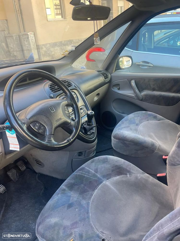 Citroën Xsara Picasso 1.6 SX - 11