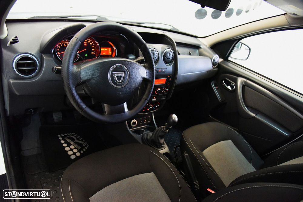 Dacia Duster 1.5 dCi SL Urban Explorer 4WD - 11