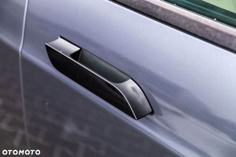 Tesla Model S Long Range AWD - 11