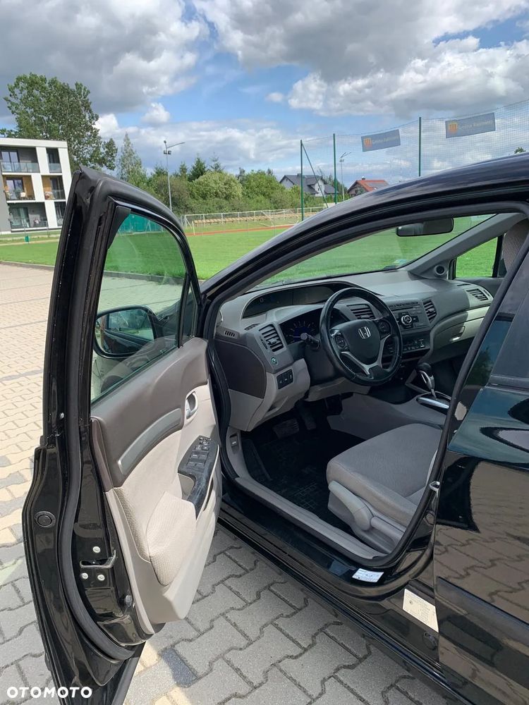 Honda Civic 1.8 Executive - 9