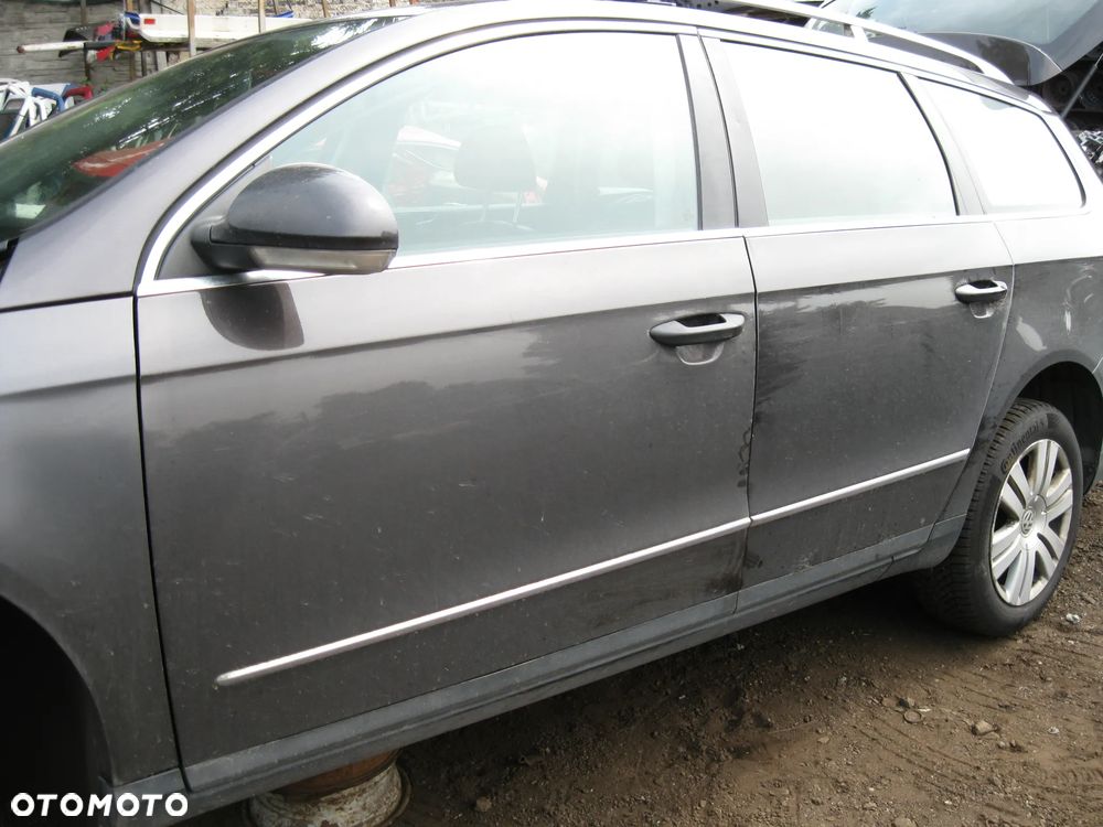 VW Passat B6 drzwi kolor lc8z - 2
