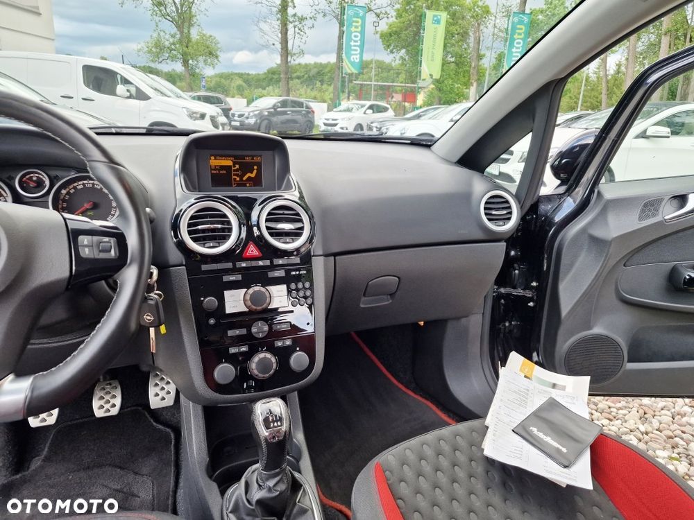 Opel Corsa 1.6 Turbo GSi - 14