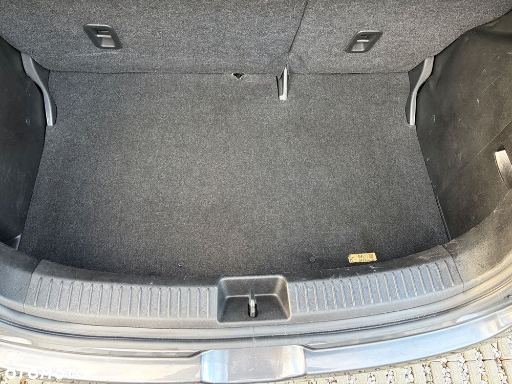 Mazda 2 1.3 Exclusive - 11