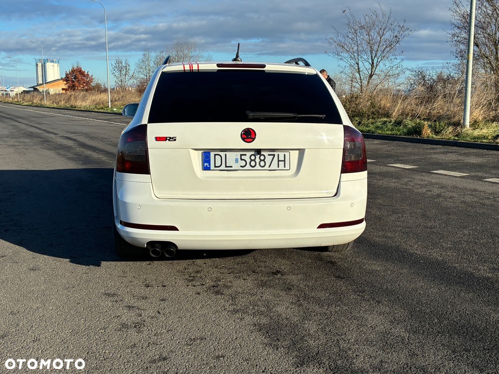 Skoda Octavia 2.0 TDI RS DSG - 7