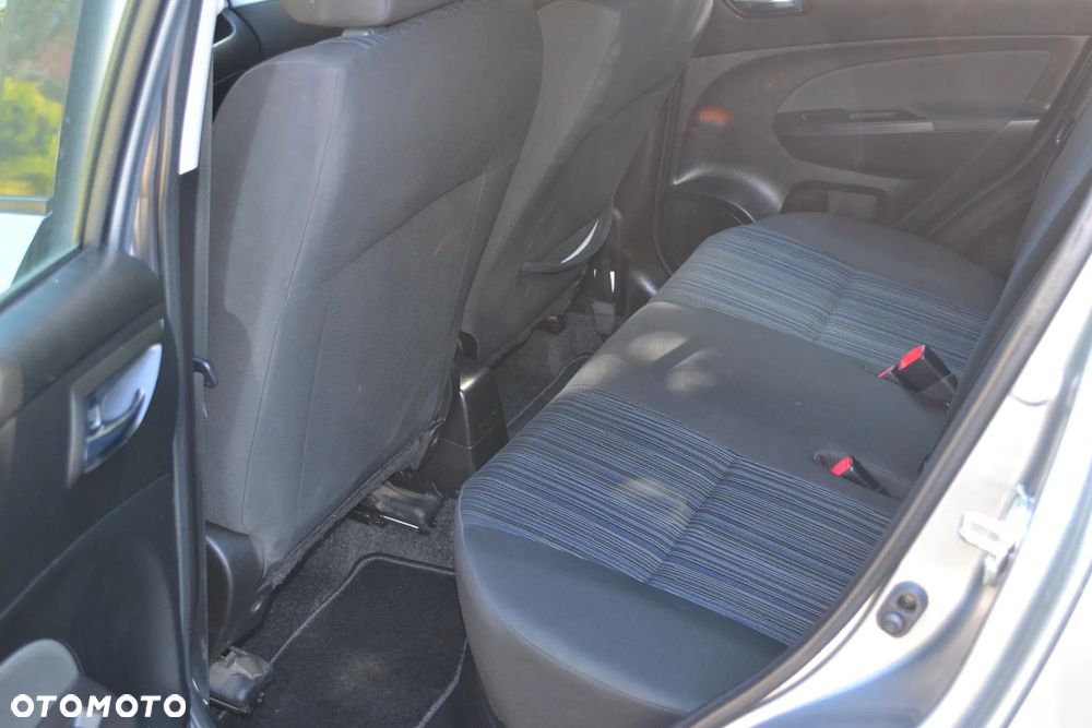Suzuki Swift 1.2 4x4 Club - 9