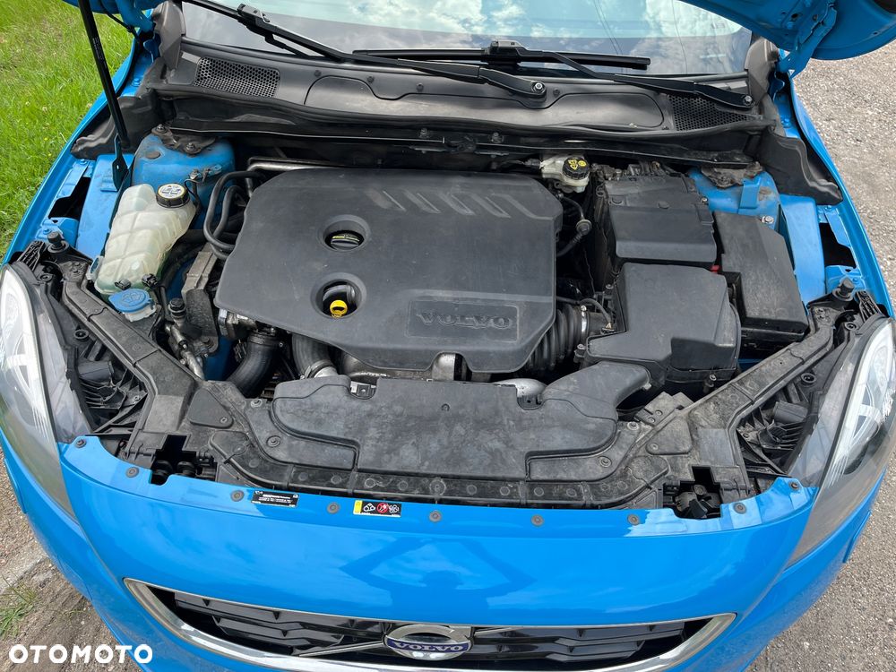 Volvo V40 D2 Kinetic - 20