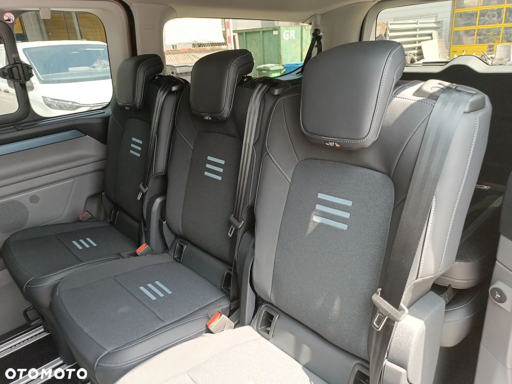 Ford Tourneo Custom 2.0 EcoBlue L2 Titanium SelectShift - 26