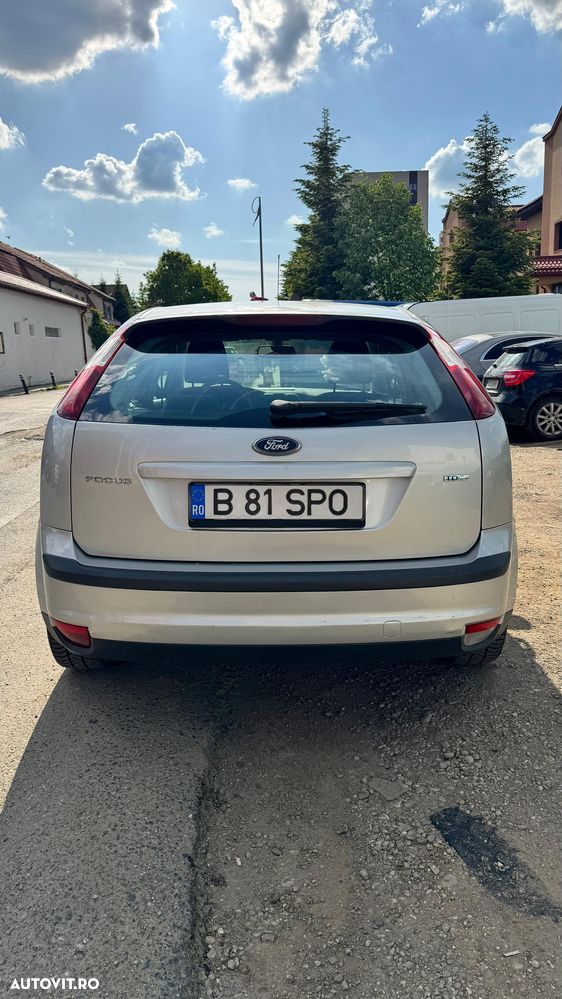 Ford Focus 2.0 TDCi Ghia - 3