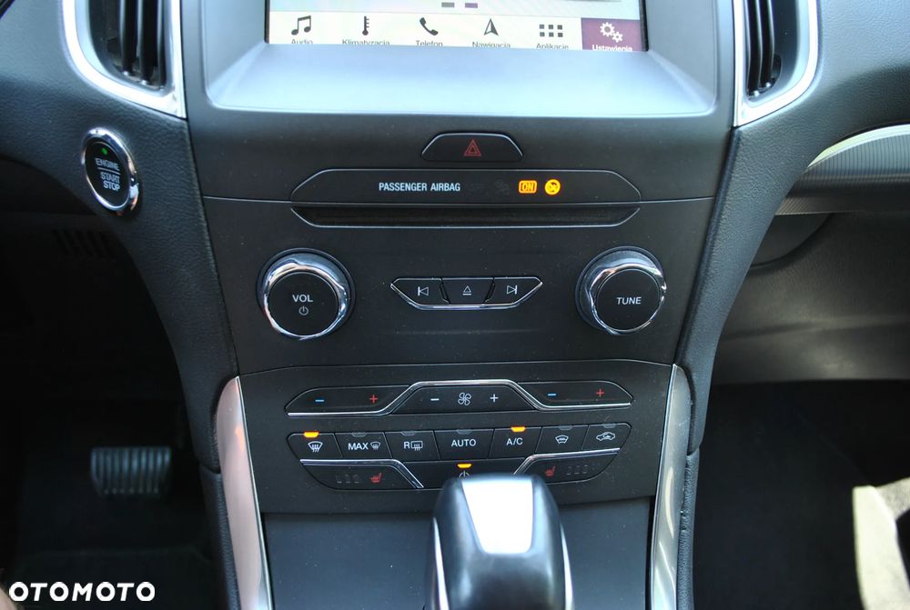 Ford S-Max 2.0 TDCi Titanium PowerShift - 24