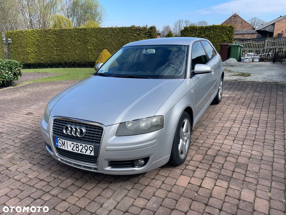 Audi A3 Sportback 1.6 FSI Ambition - 1