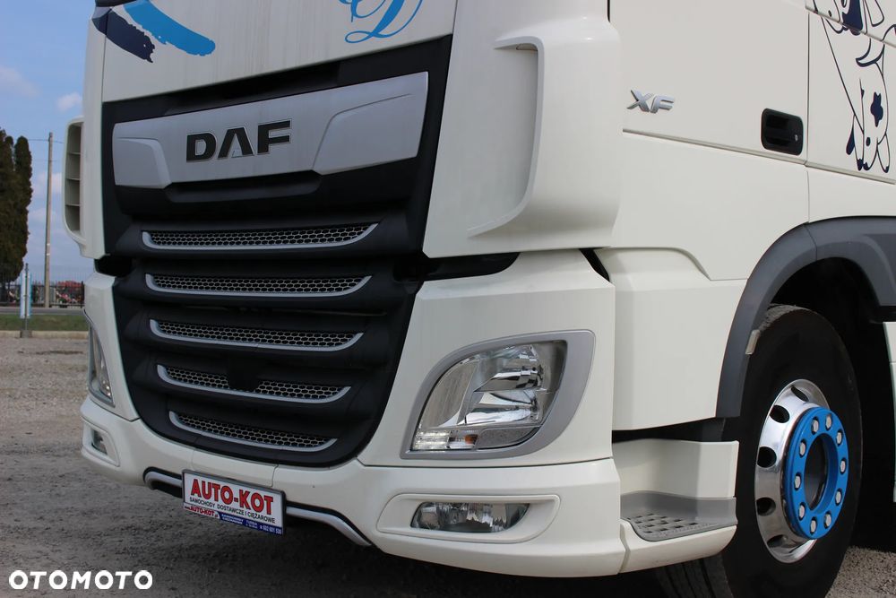 DAF XF 106.480 / RETARDER /LODÓWKA /KLIMA POSTOJOWA /OPONY 80%/**SERWIS FR **/ IDEALNY STAN / - 9